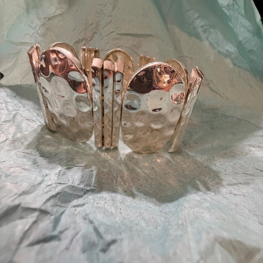 Silver Hammered Metal‎ Stretch Bracelet Chunky Textured Oval Statement Cuff